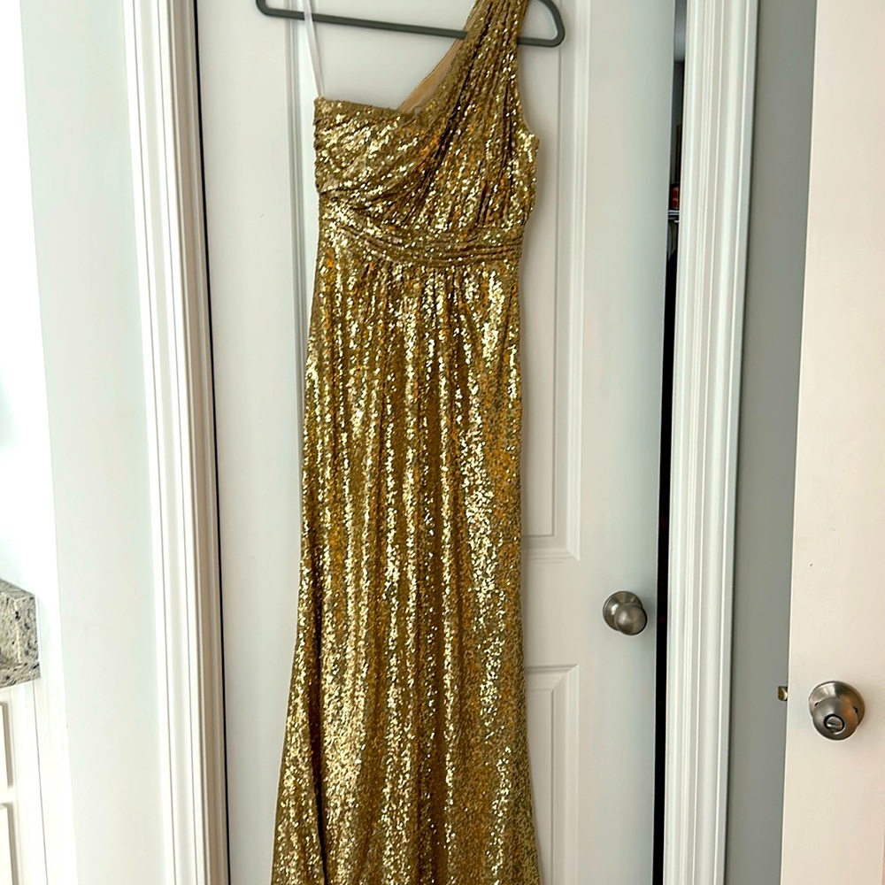Gold sequin bridesmaid dress. One shoulder. Never altered, size 8. Worn once.